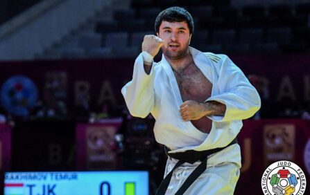 temur-rakhimov-wins-gold-and-is-back-at-number-1